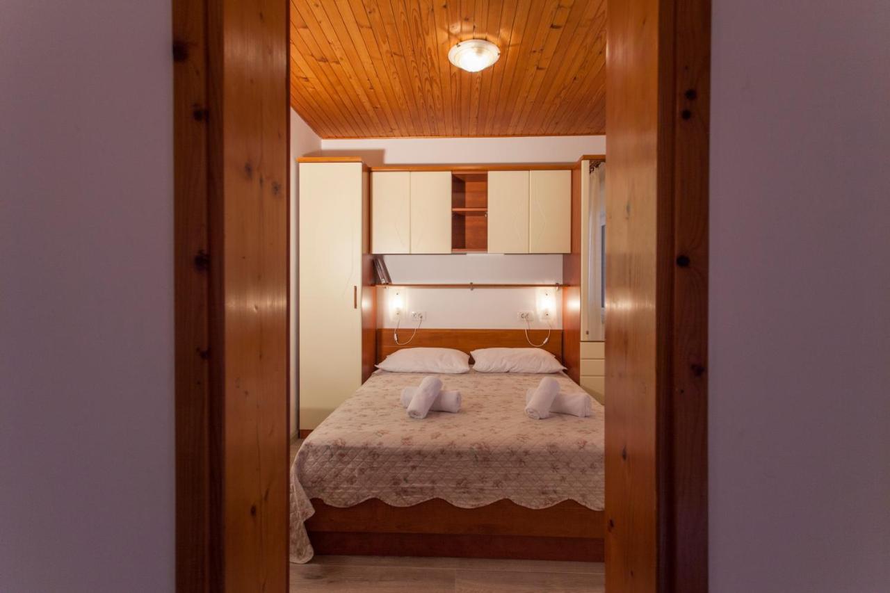 Apartman Budimir Cres Luaran gambar