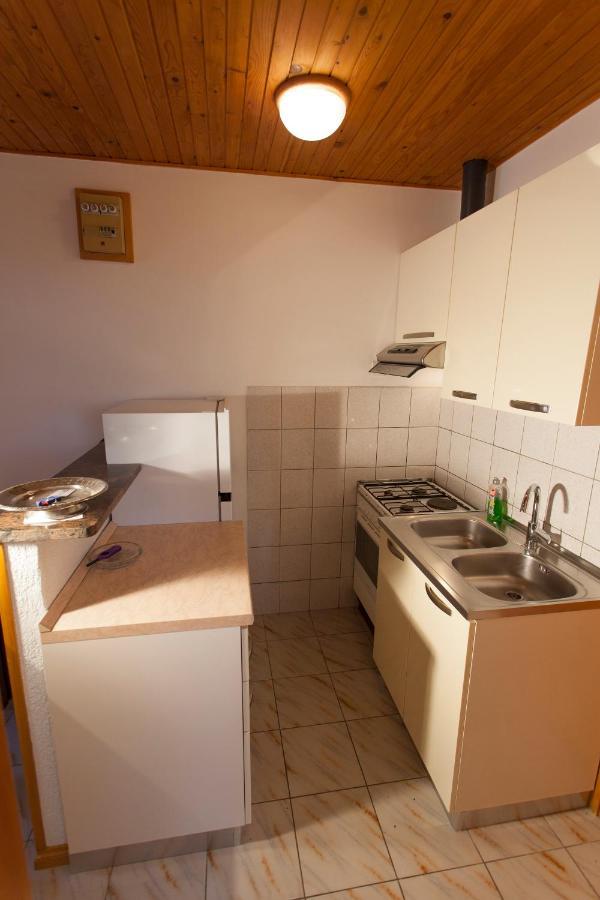 Apartman Budimir Cres Luaran gambar