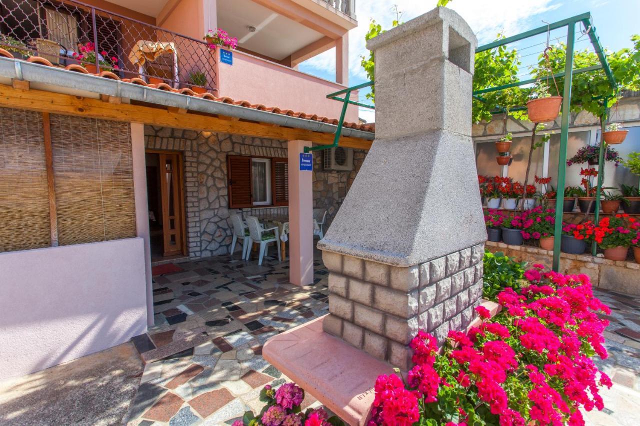 Apartman Budimir Cres Luaran gambar